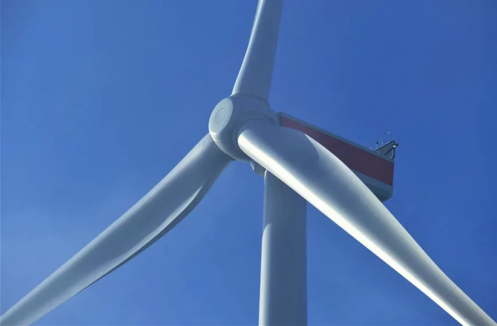 Floating wind farms using cutting-edge technological solutions